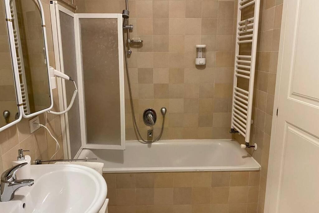 Apartamento Living Rencio: Vicino Al Centro Di Bozen Exterior foto